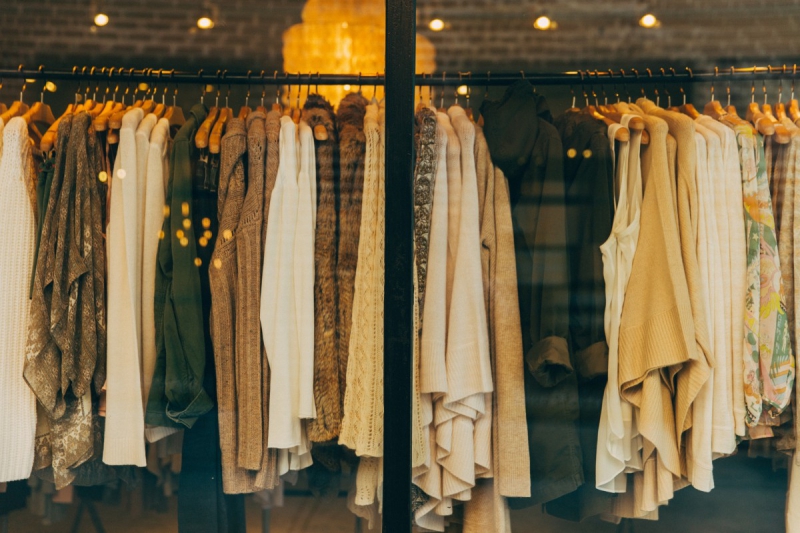 magasin-CALLAS-min_clothe_fashion_store_shop_window_store_front-21277